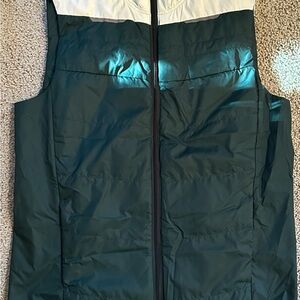 Brooks vest